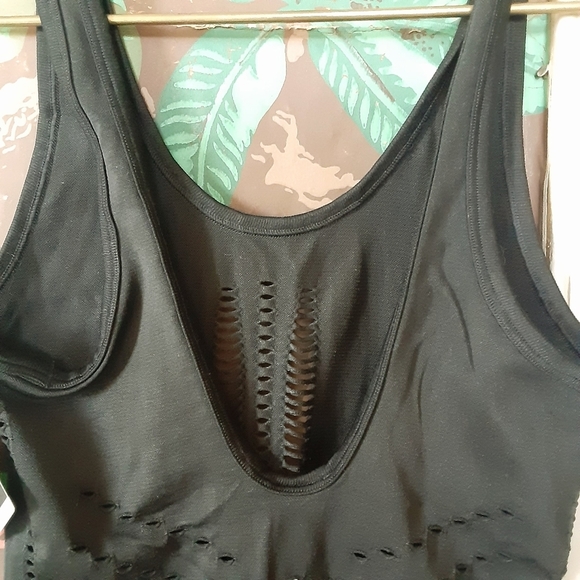 VICTORIA SPORT XS Extra Petite Seamless Stretch Active Onesie - Picture 6 of 11